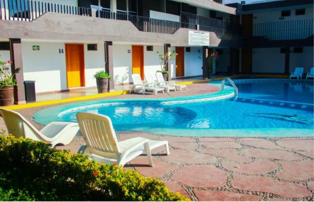 Hotel Gina Tecomán Buitenkant foto