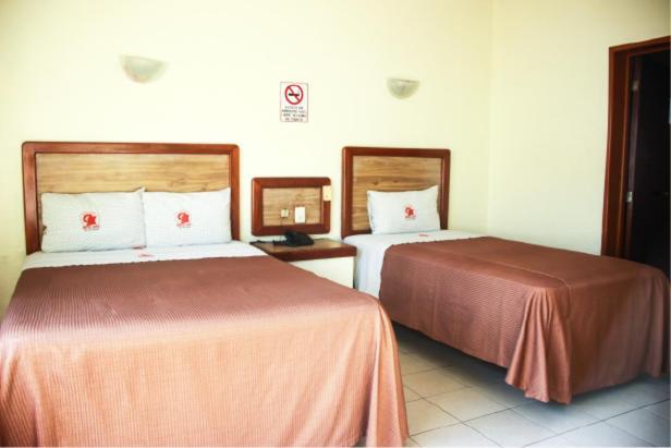 Hotel Gina Tecomán Buitenkant foto